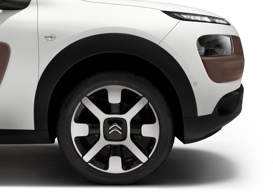  Citroen C4 Cactus 2014 года  (фото 12 из 50)
